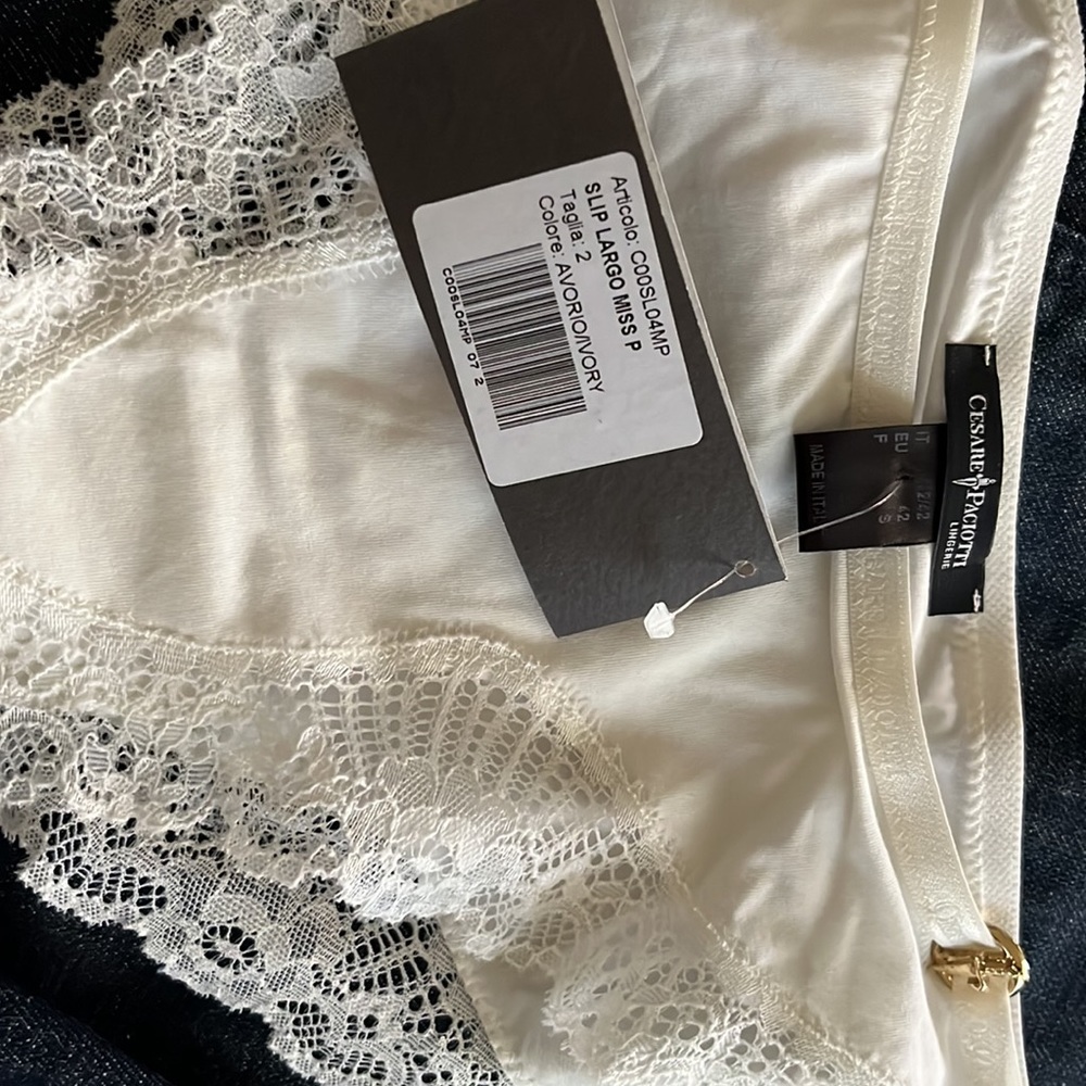 Cesare Paciotti Cream Lace Trim Panties - Picture 4 of 4